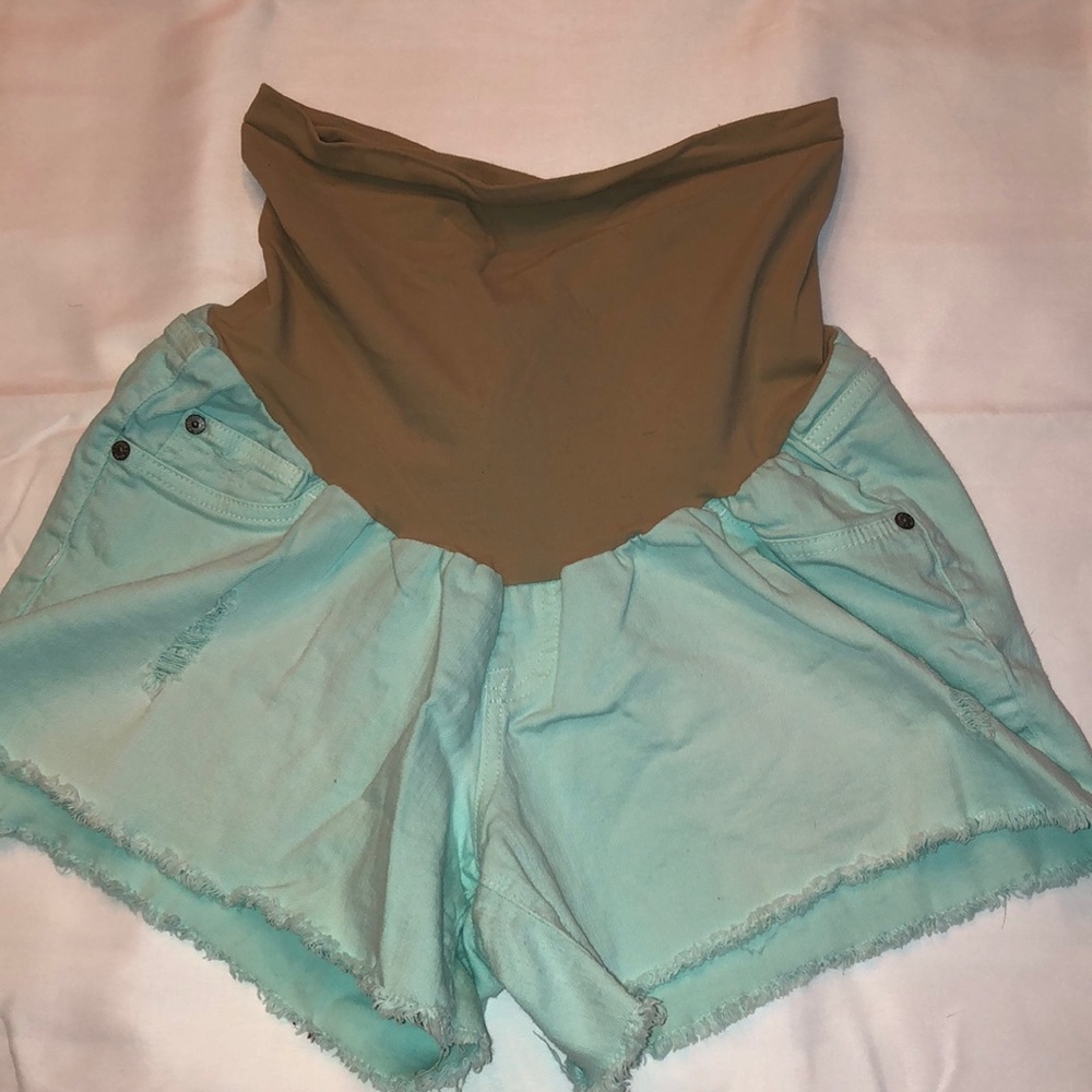 Imdigo Blue maternity jean shorts distressed XL perfect condition